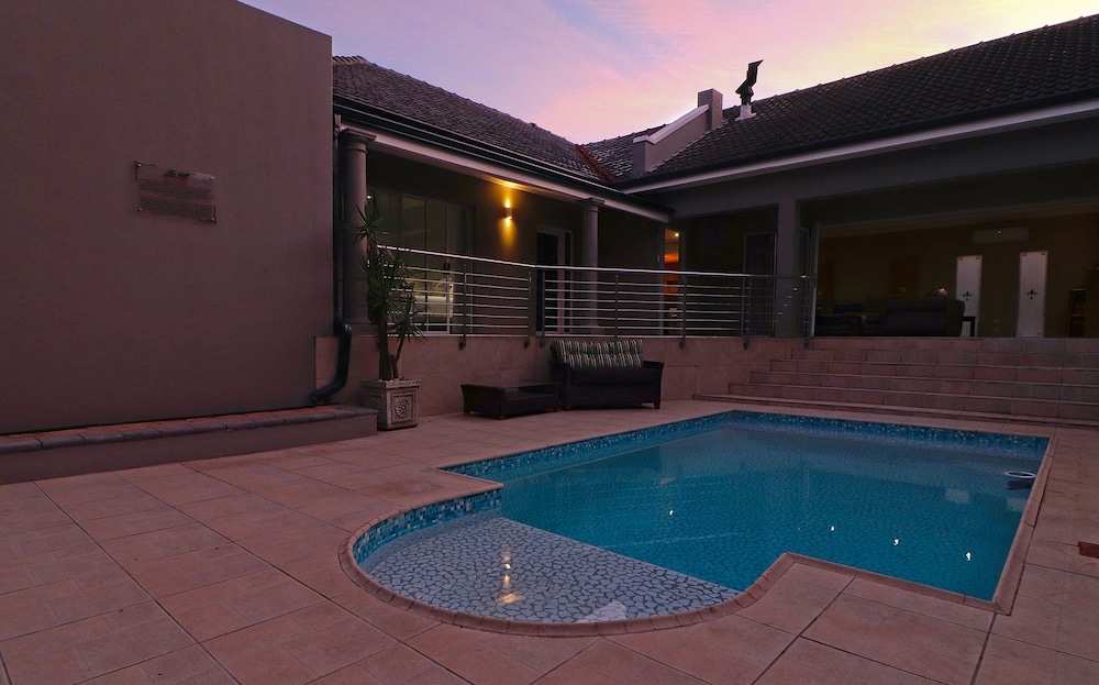 The Hill Boutique Bed & Breakfast 17/30
