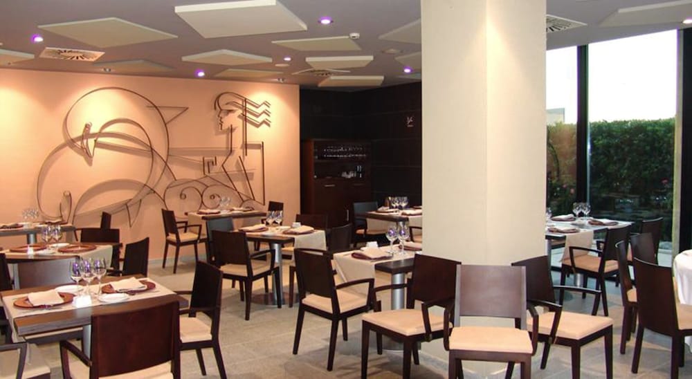 Hotel and Spa Real Ciudad De Zaragoza 40/44