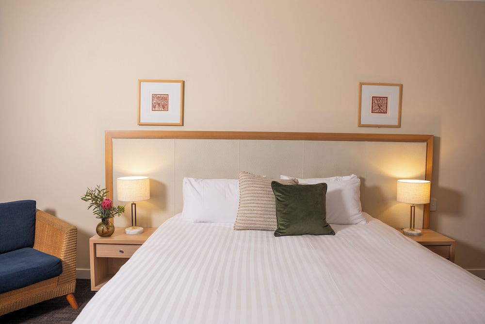 Deluxe, Studio, King Bed