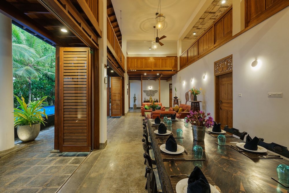 Royal Indigo Villa 17/37