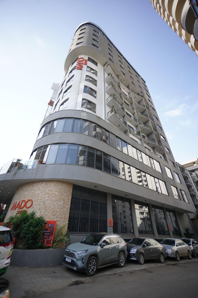Mado Hotel 62/66