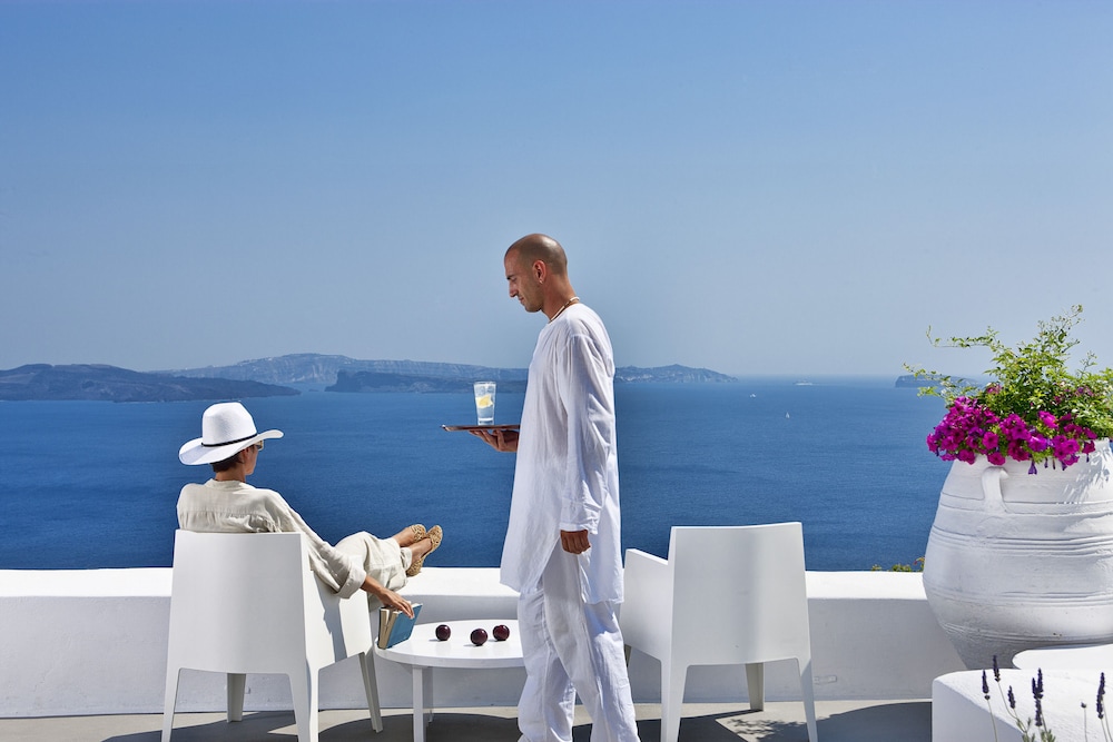 Villaki Oia 3/58