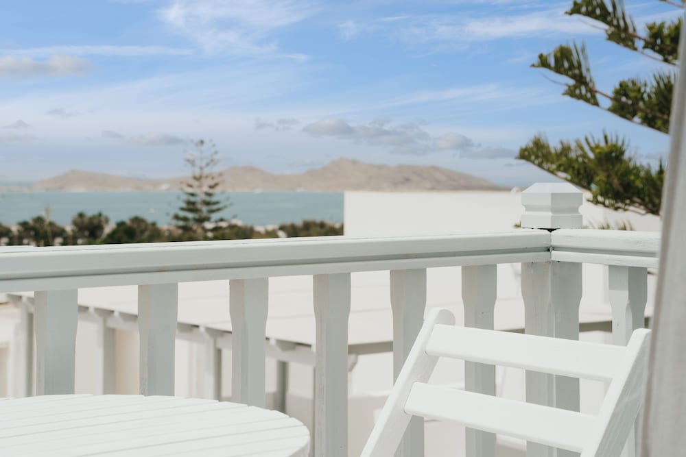 Sunrise Paros by Mr and Mrs White 29/38