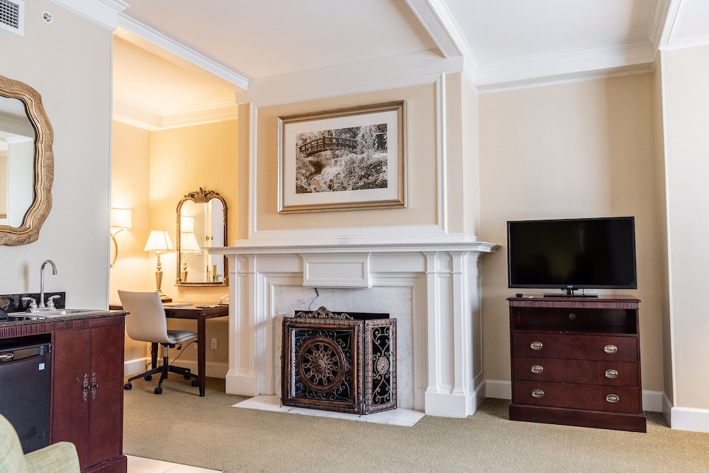 Hampton Inn & Suites Birmingham-Downtown-Tutwiler 38/47