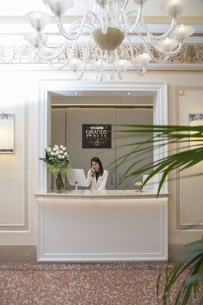 Hotel Grande Italia 8/119