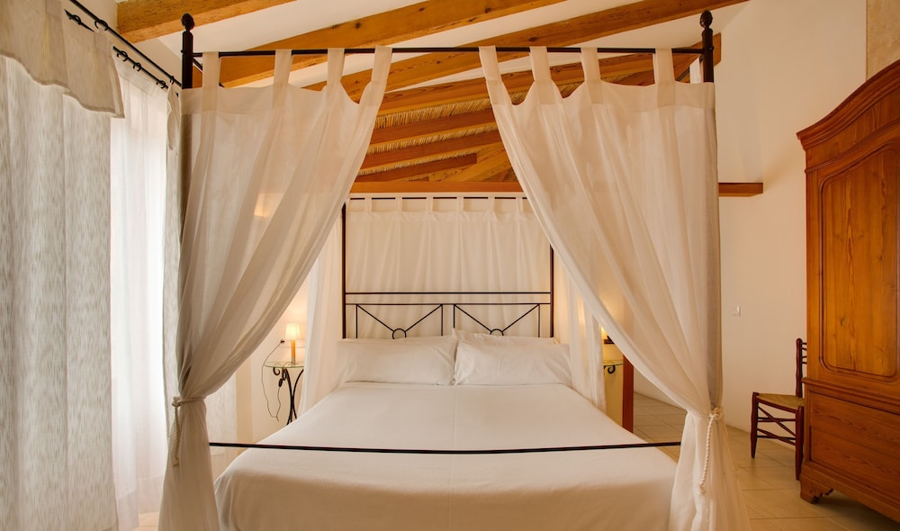 Casal Santa Eulalia 7/50