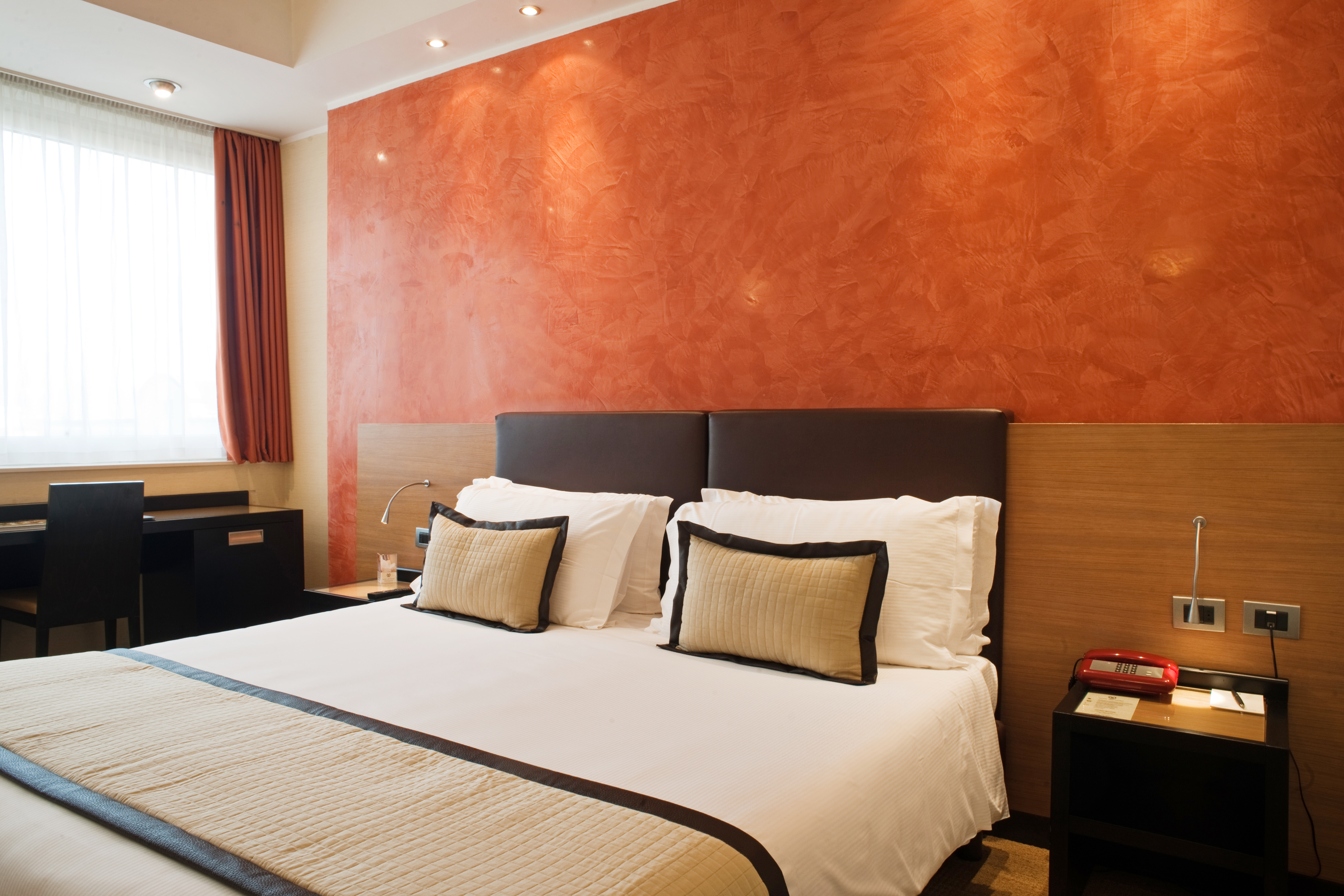 SUPERIOR, DOUBLE BED