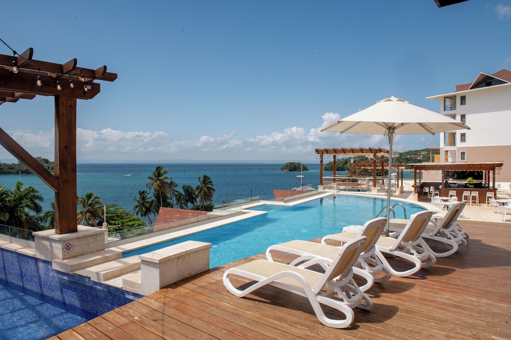 Hacienda Samana Bay 68/71