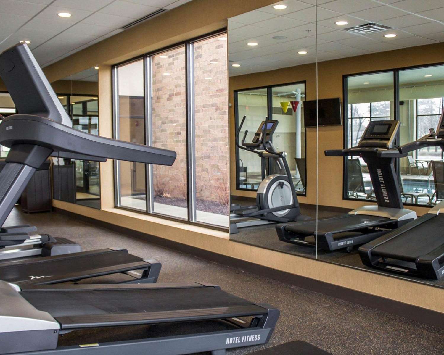 Comfort Inn & Suites Wadsworth OH 4/14
