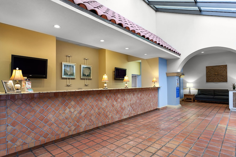 Ocean Reef Resort 6/85