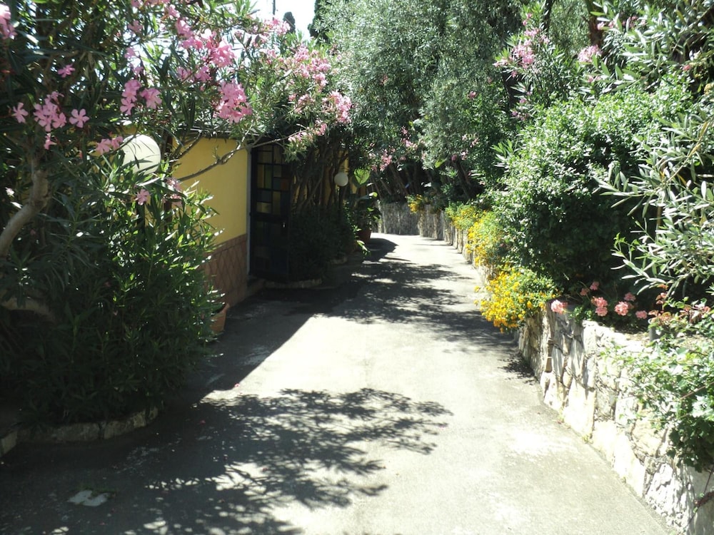 Hotel Baia Delle Sirene 41/80