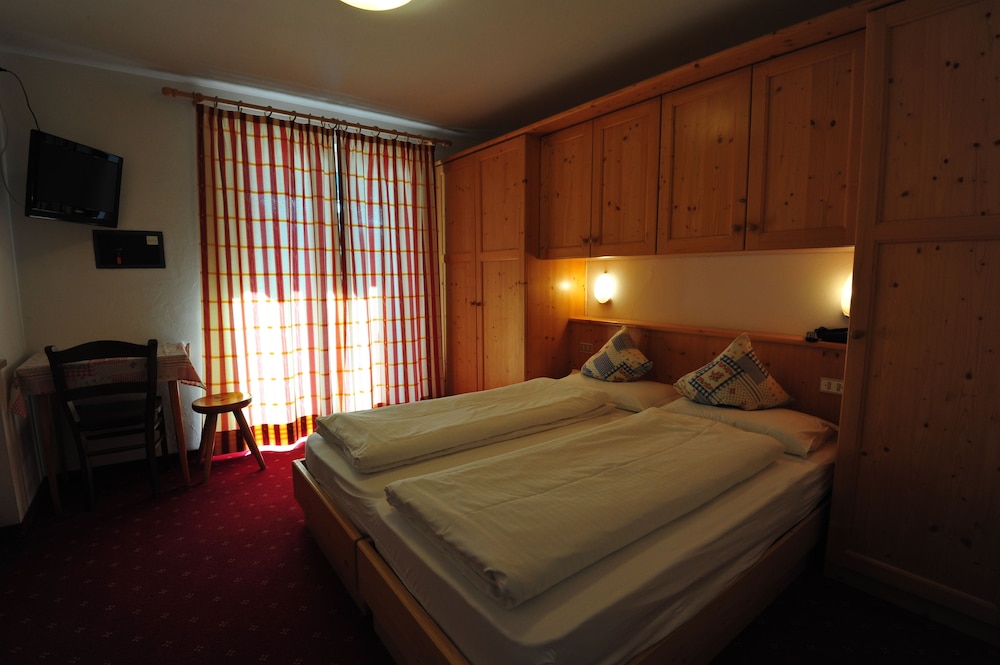 Hotel Villa Adria B And B 48/67