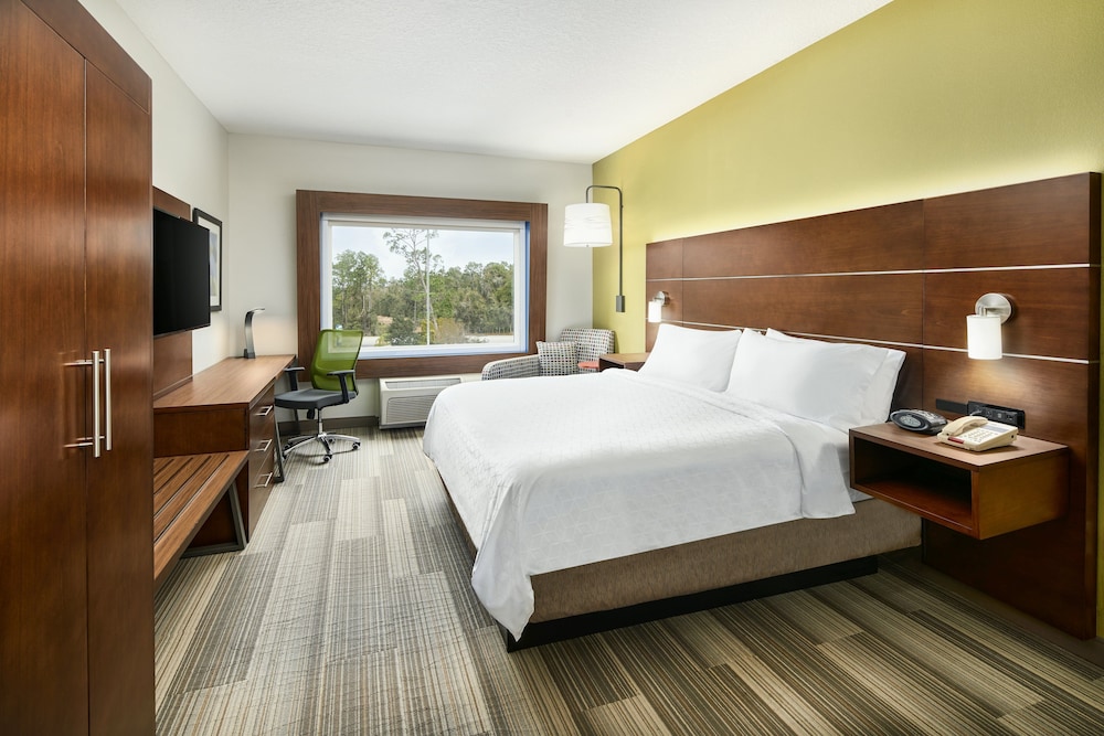 Holiday Inn Express Hotel Suites Palatka Northwest 13/36