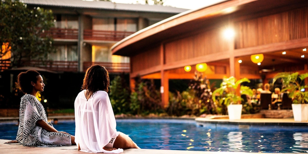 swimming pool spa