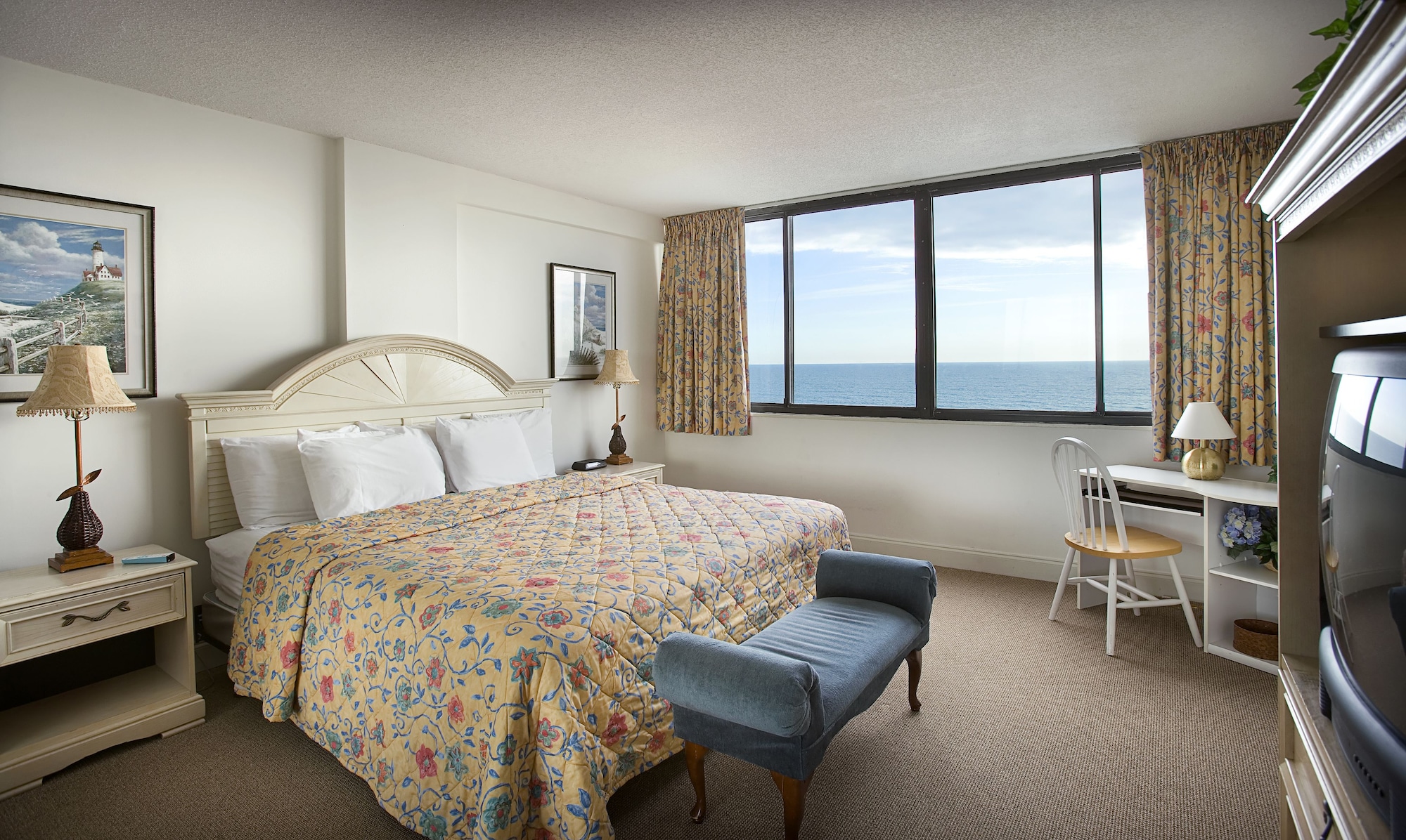 Efficiency, King Bed, Ocean View، The Caravelle Resort 3/4