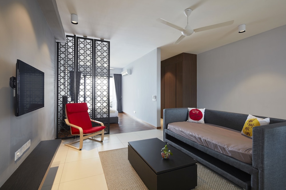 The Landmark Studio Suite 22/50