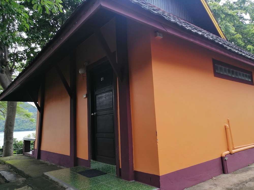 Phi Phi Viewpoint Resort 6/65