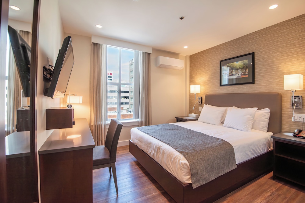 RENOVATED, QUEEN BED