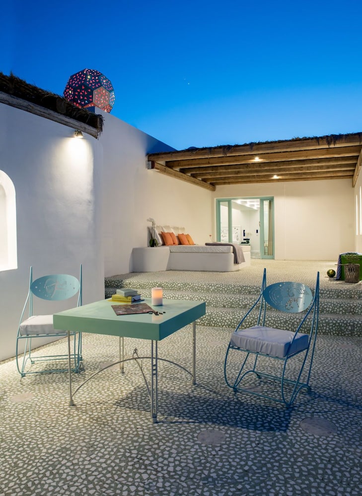 Agalia Luxury Suites 14/78