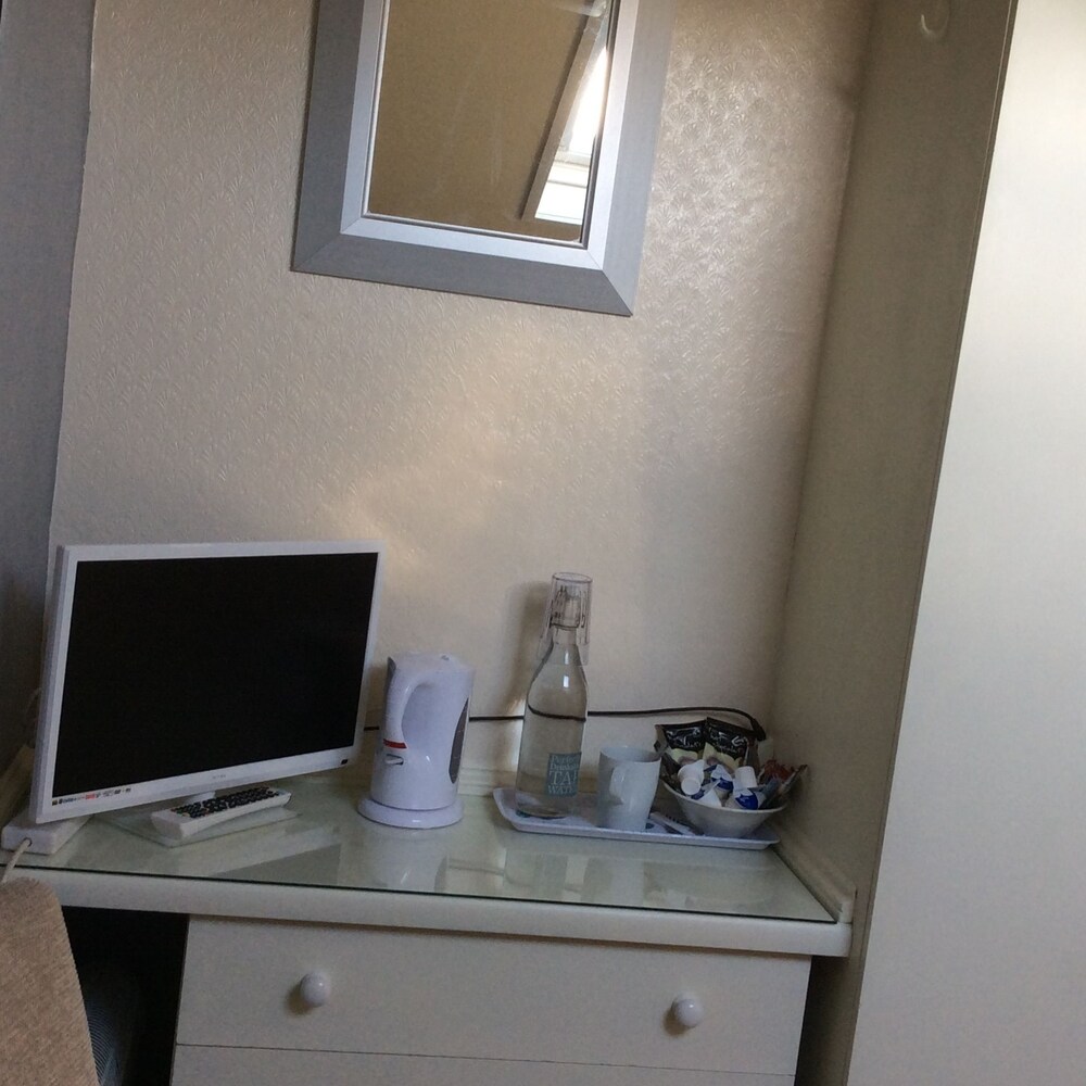 Hedley Villa Guest House 32/42