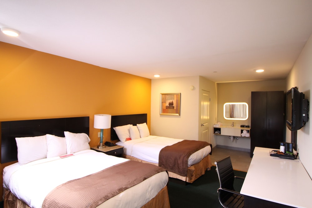 Ramada By Wyndham Culver City 13/49