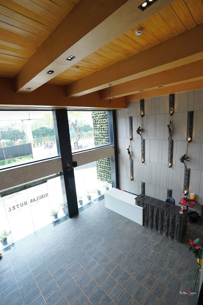 Nirulas Hotel 28/50