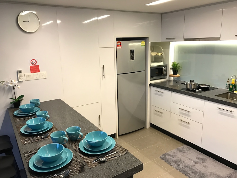 KL Sentral Bangsar Suites (EST) by Luxury Suites Asia 73/74