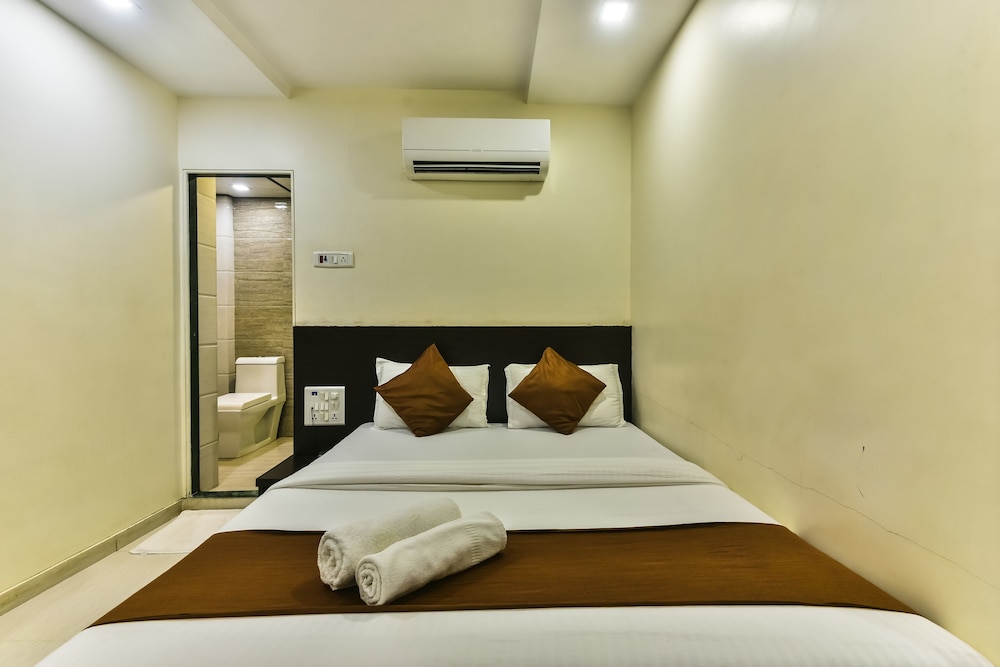 Hotel Guest Inn Residency 25/50