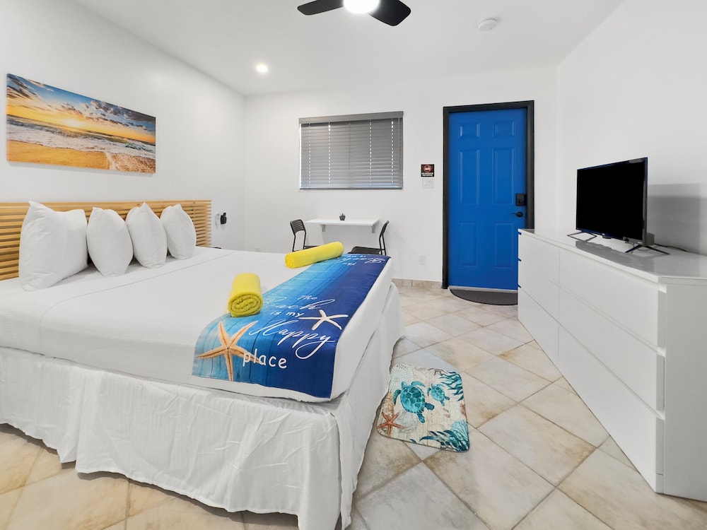 2 BEDROOMS, CONNECTING, APARTMENT