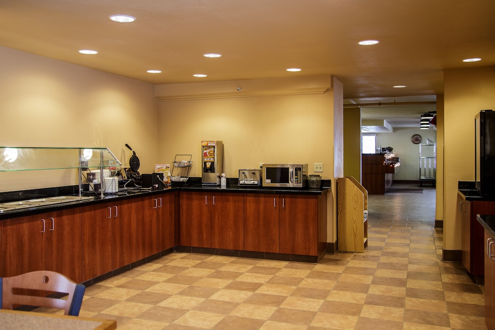 Richland Inn Suites 5/37