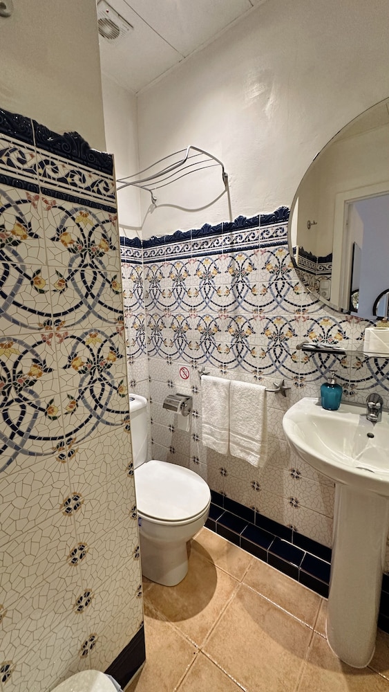 BARCELONA CENTER INN 48/50