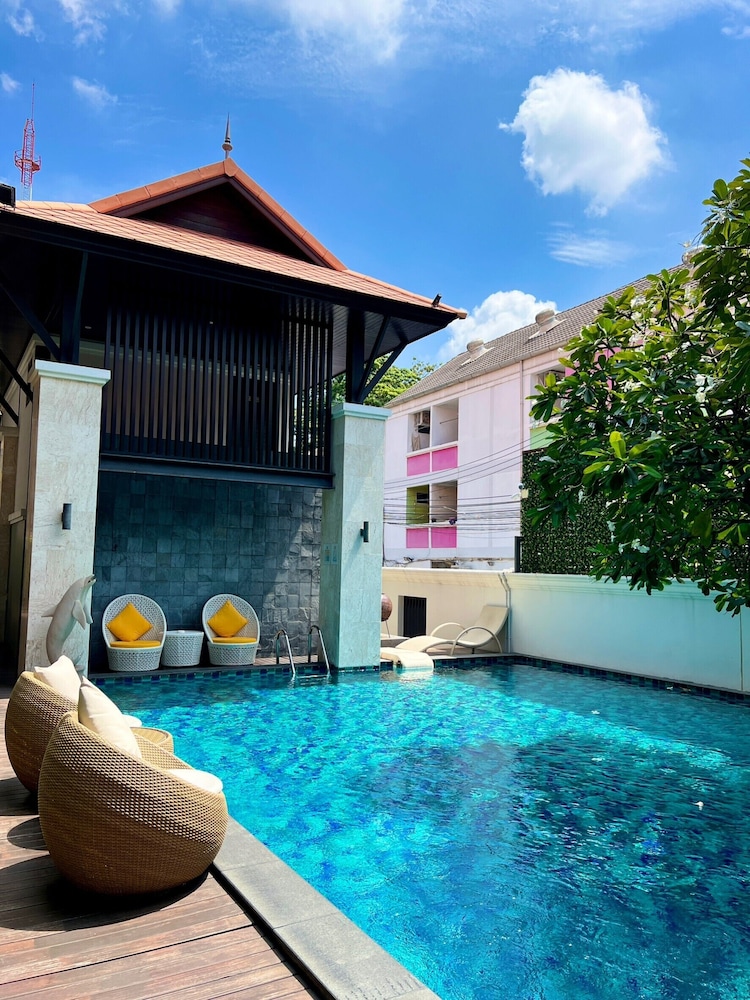 Yotaka Bangkok Hotel 41/49