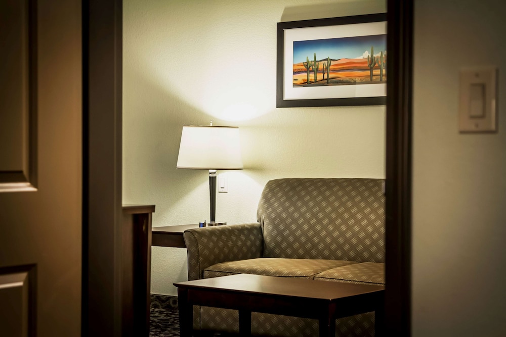 La Quinta Inn & Suites by Wyndham Las Vegas Airport South 10/46