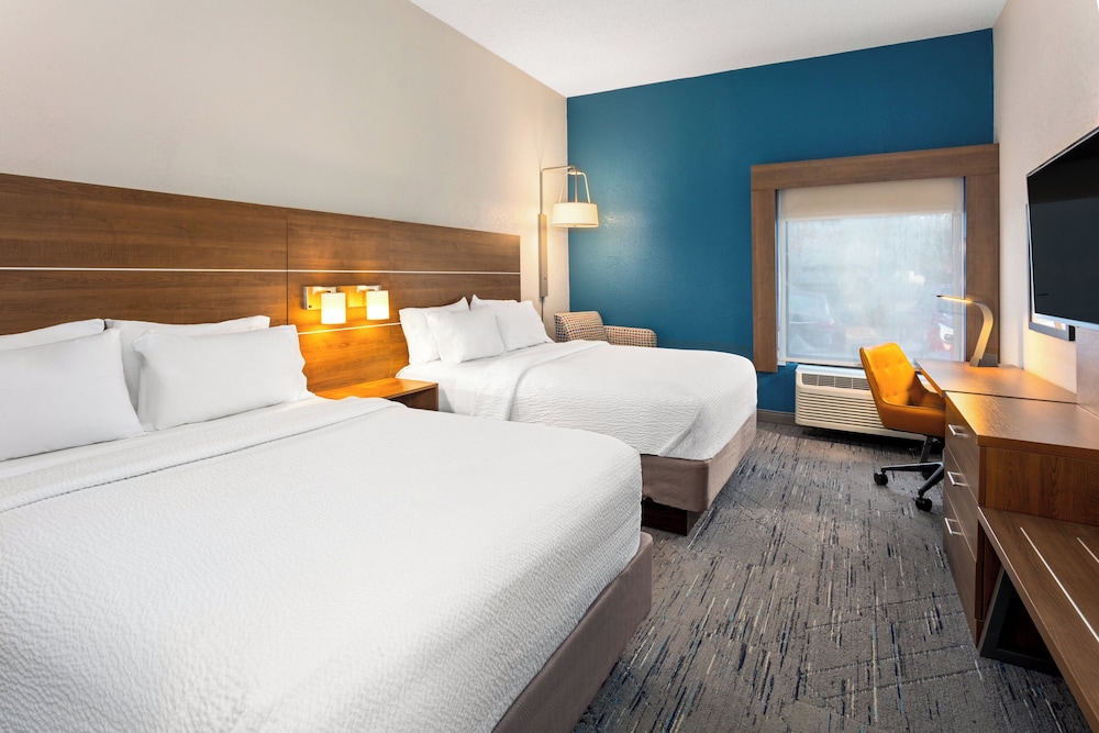 Holiday Inn Express New Albany - Louisville NW 13/50