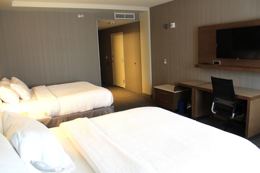 Courtyard Muncie at Horizon Convention Center 23/55