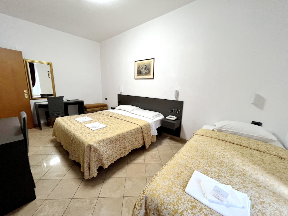 Hotel Termini 16/34