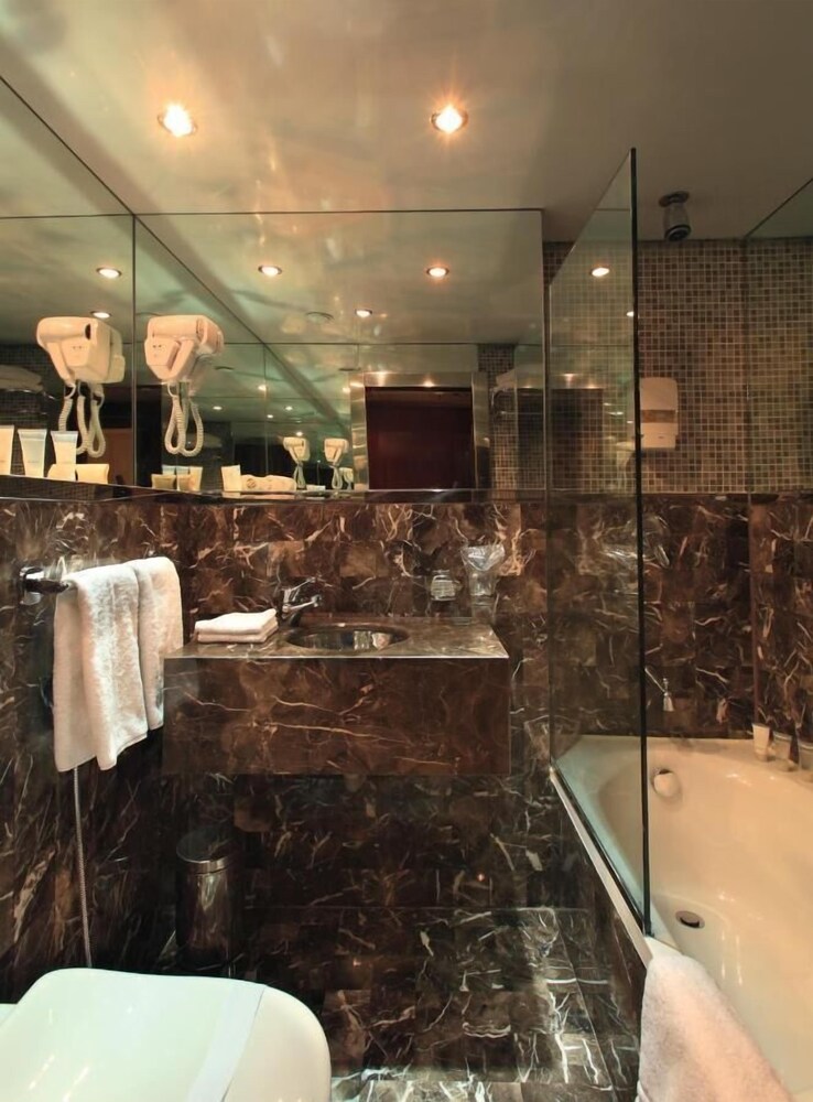 Movenpick MS Hamees 46/46