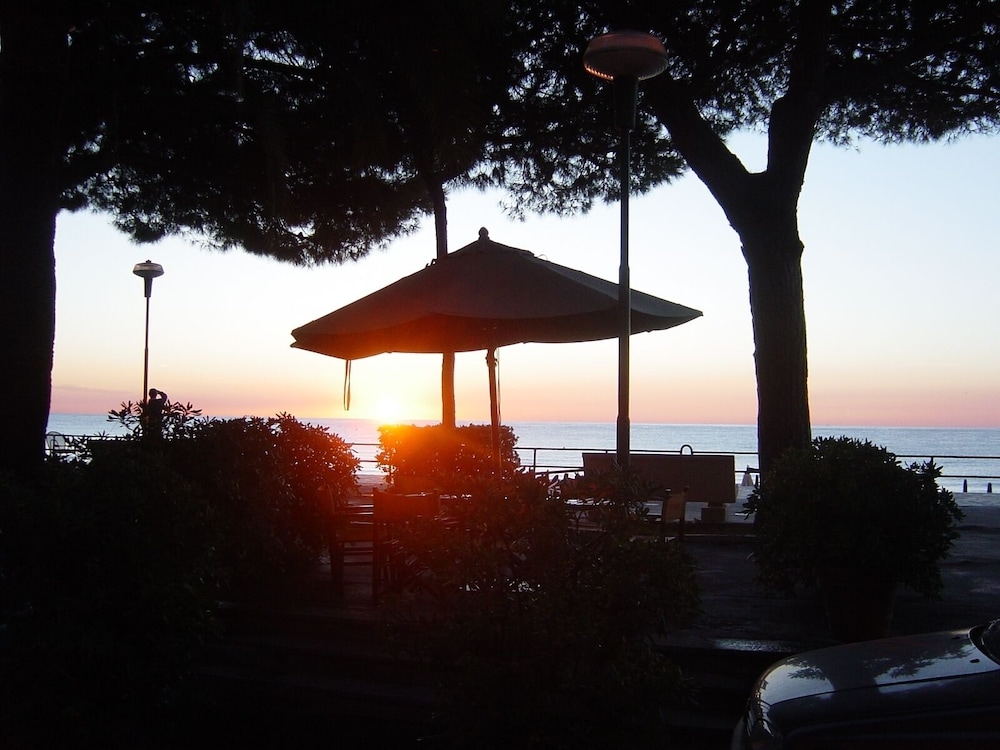 Hotel Beau Rivage 43/50