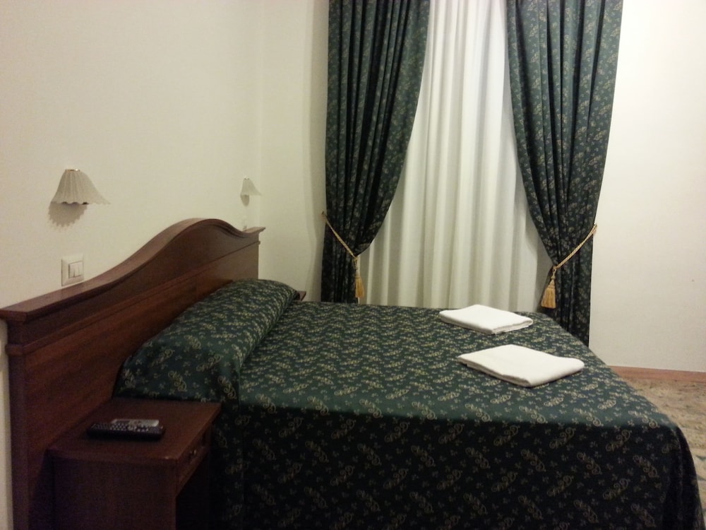 Rome City Inn 14/20