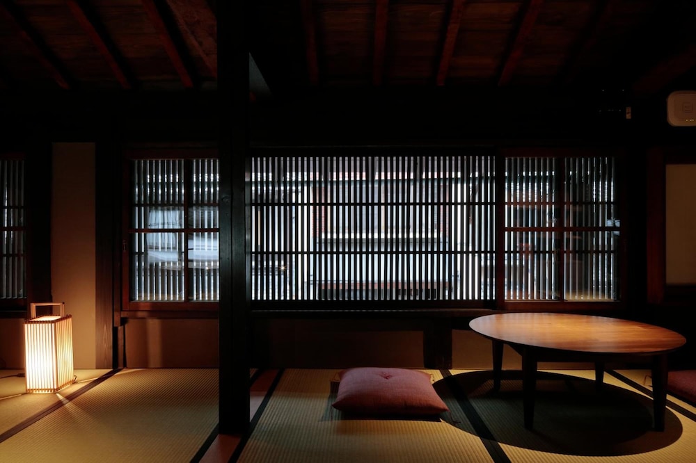 Candeo Hotels Kyoto Karasuma Rokkaku 39/45