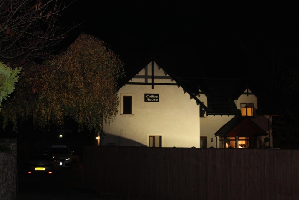 Culliss House B And B 38/46