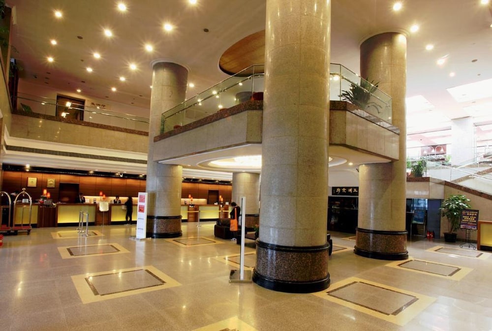 Beijing Continental Grand Hotel 7/47