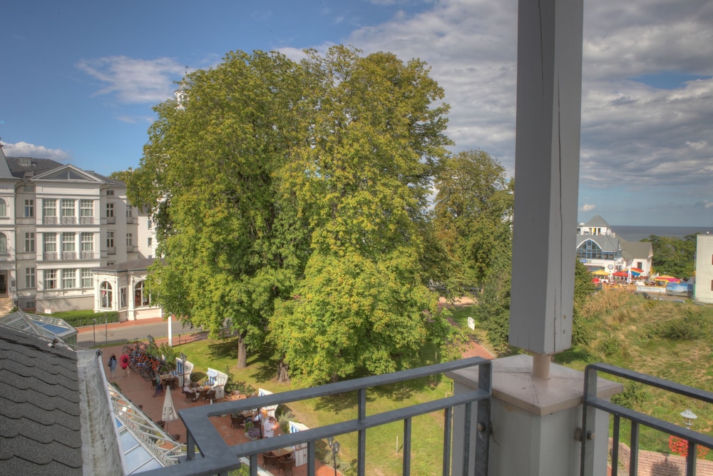 Seetelhotel Pommerscher Hof 64/67