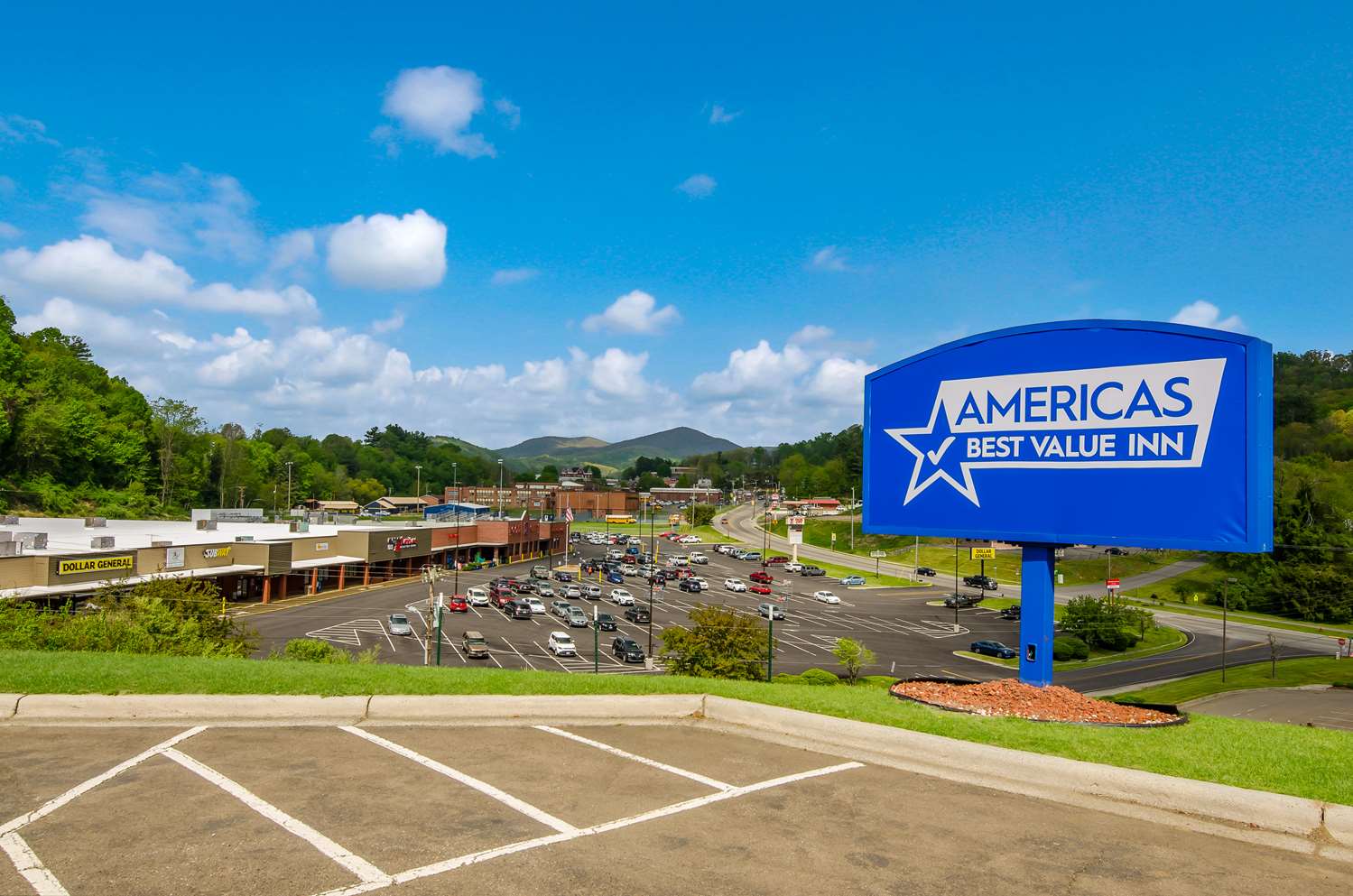 Americas Best Value Inn & Suites Independence Va 23/40