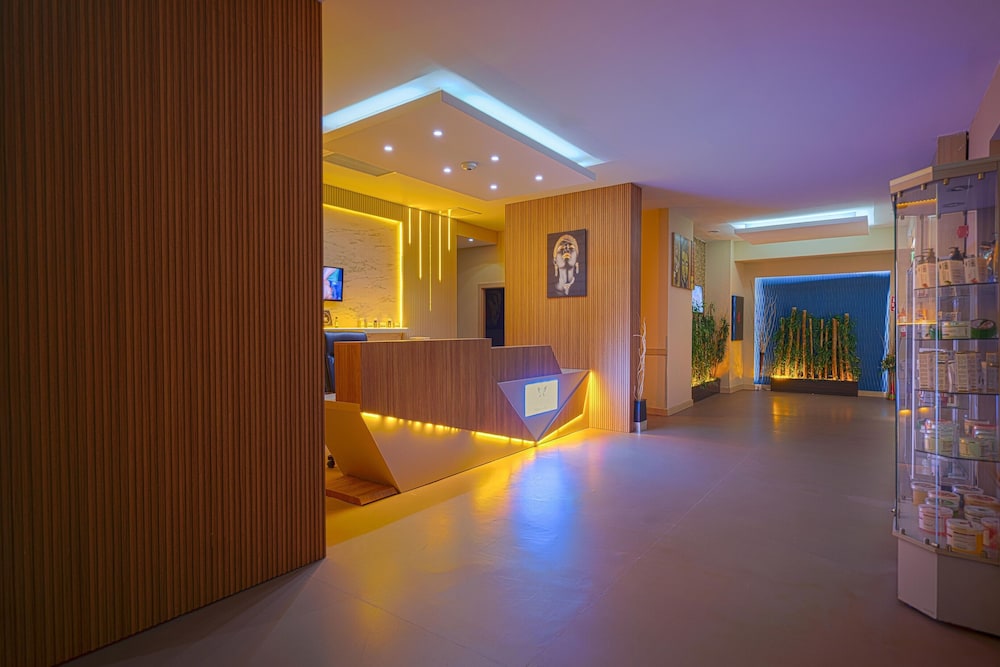 Belconti Resort Hotel 14/87