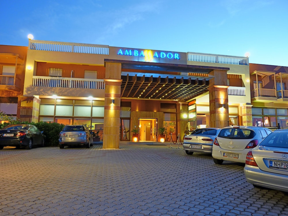 Ambassador Hotel 42/50