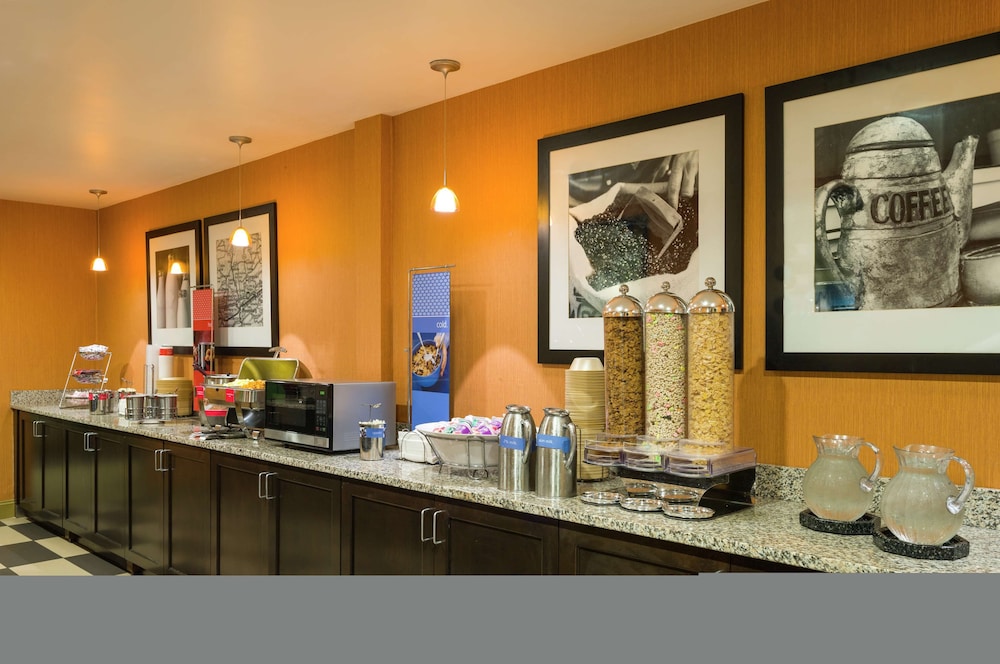 Hampton Inn Danville, PA 37/49