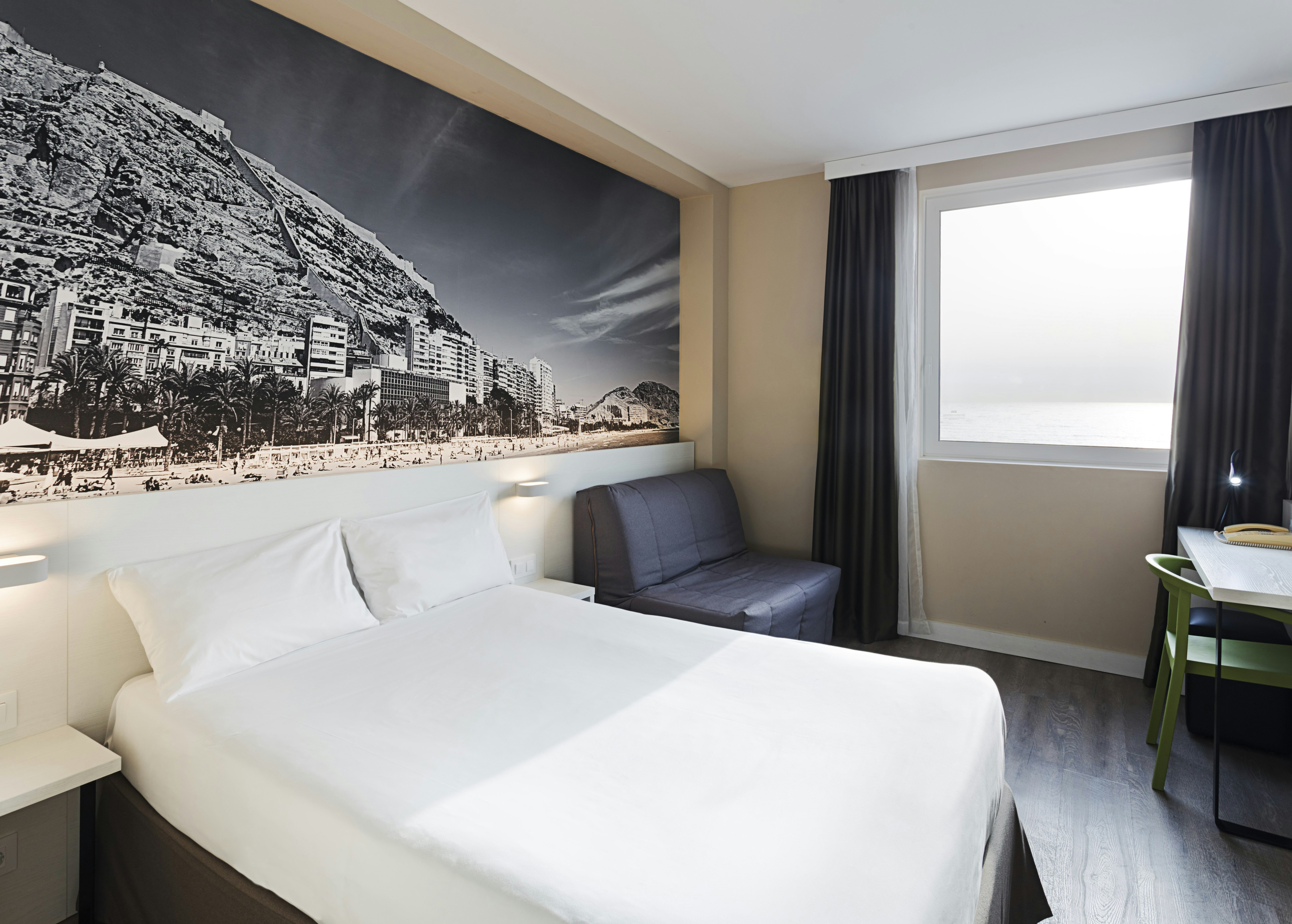 B&B HOTEL Alicante 12/26
