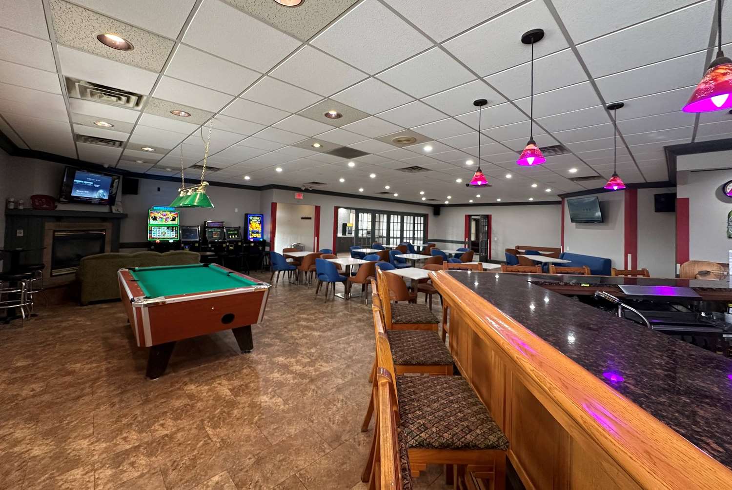 Ramada by Wyndham Waupaca 14/22