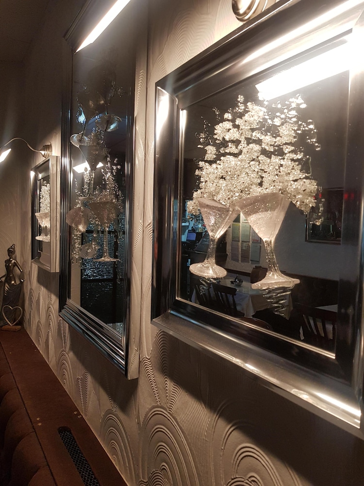 Rock Dene Hotel - Guest House 35/50